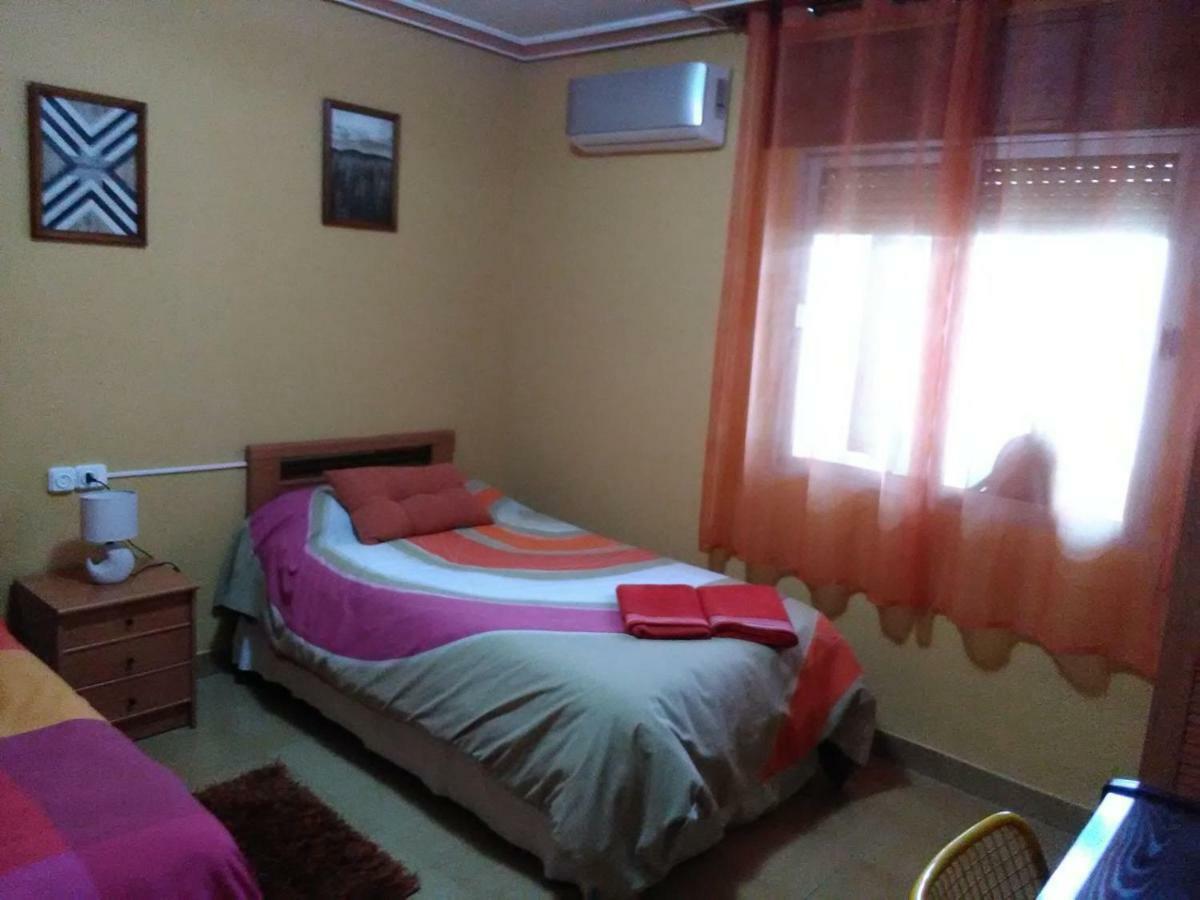 Апартаменти Excelente Apartamento 3 Hab Убеда Екстер'єр фото